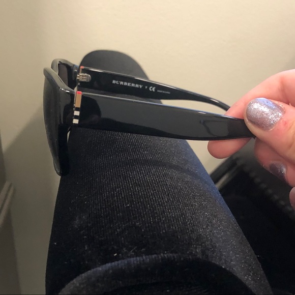 Burberry Sunglasses - Picture 8 of 10
